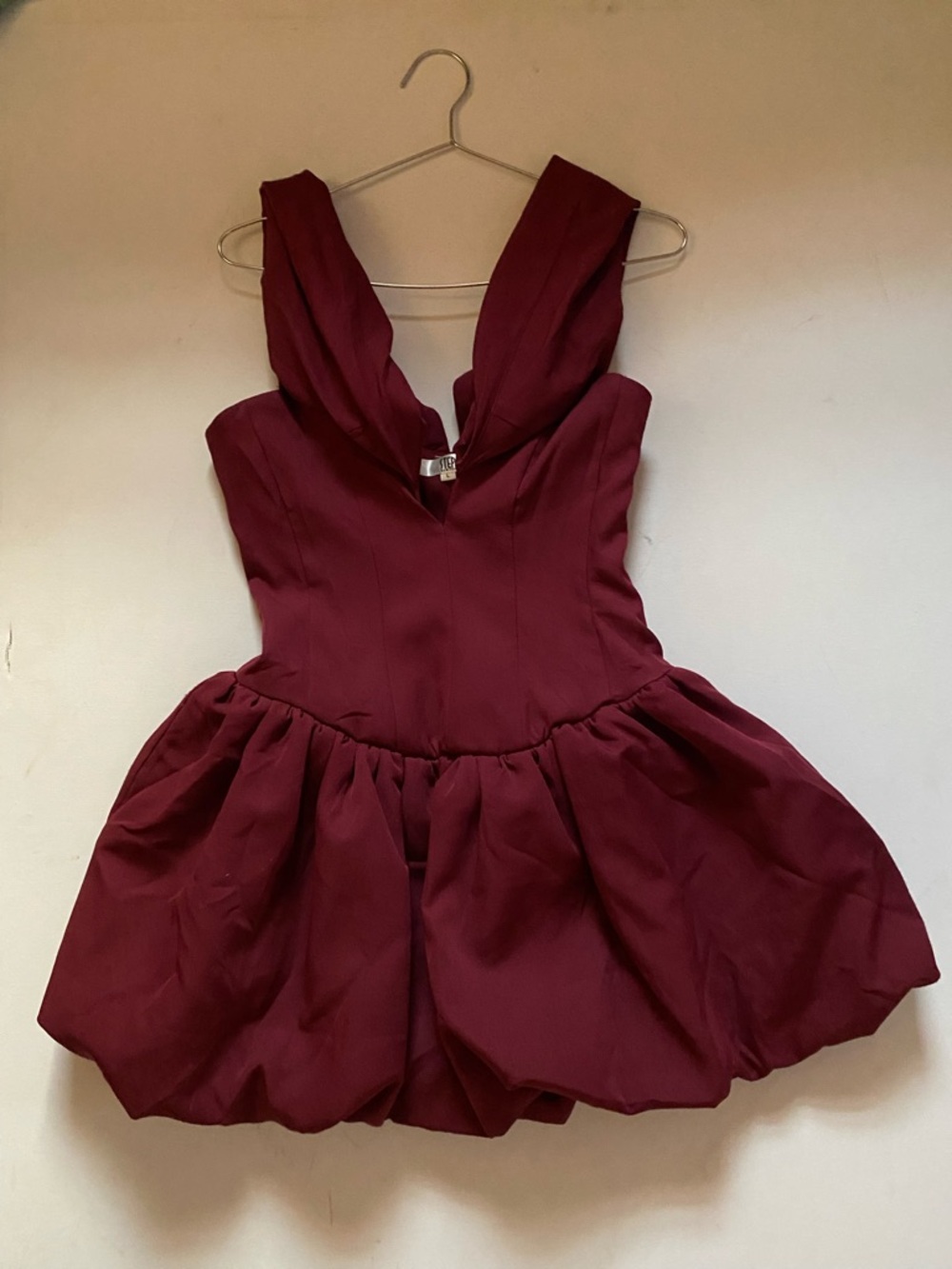 Plunge V-Neck Bubble Hem Dress in Deep Wine Size S
